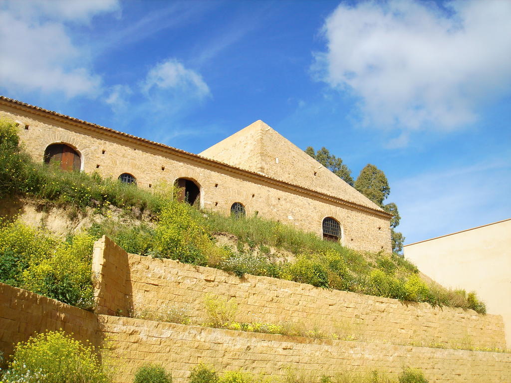 Wine Relais Feudi Del Pisciotto Villa Niscemi ภายนอก รูปภาพ
