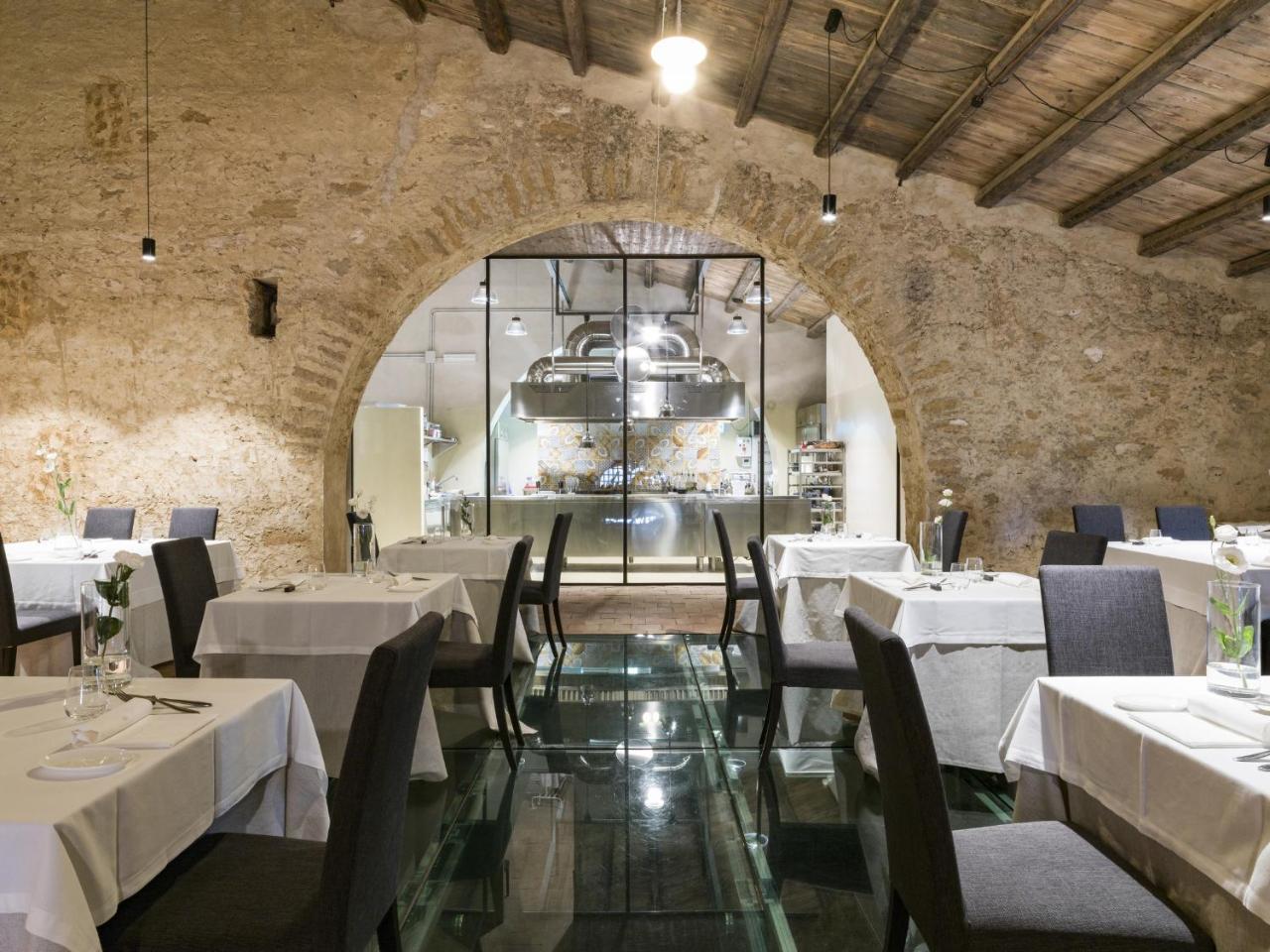 Wine Relais Feudi Del Pisciotto Villa Niscemi ภายนอก รูปภาพ